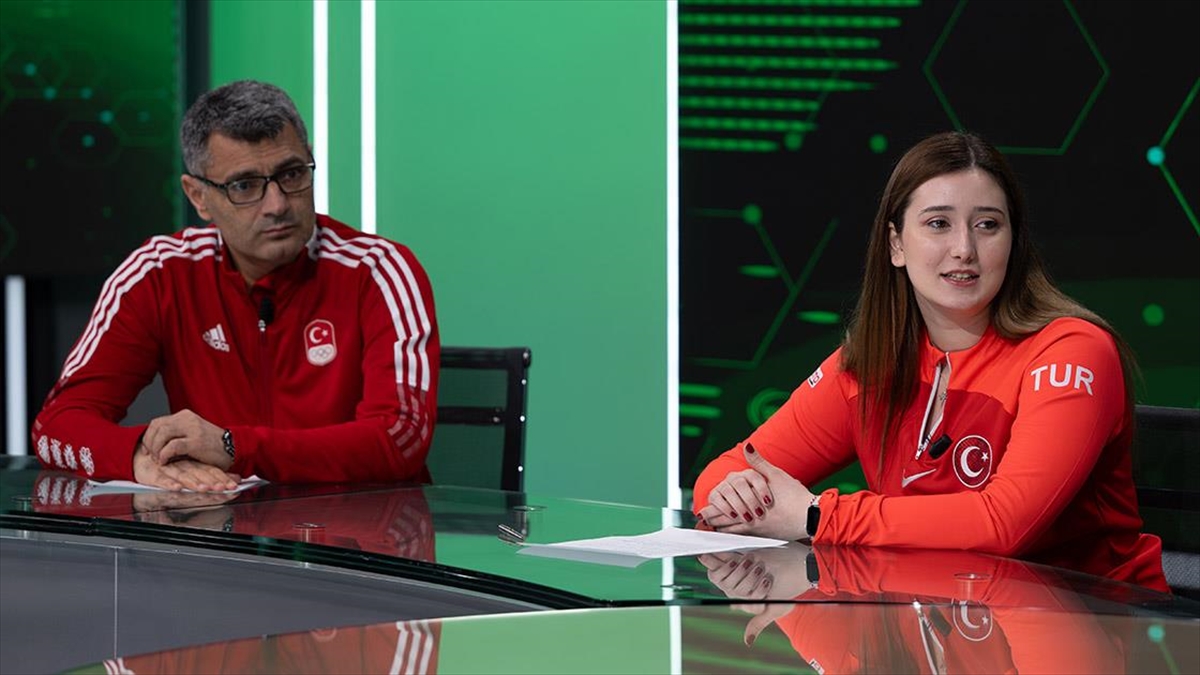 Türkiye'ye atıcılık tarihinde kadınlarda ilk olimpiyat kotasını kazandıran Şimal Yılmaz