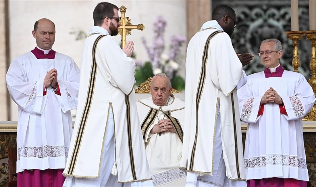 Katoliklerin ruhani lideri Papa Franciscus, Gazze'de insani yardıma erişimin garanti