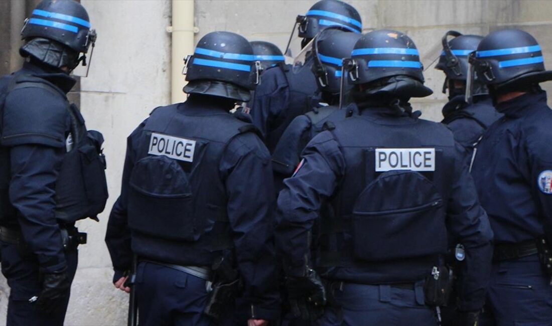 Fransız polisi, Paris Belediye Başkanı'nın yolsuzluk ve yasa dışı çıkar