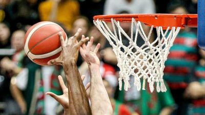 Basketbol Şampiyonlar Ligi son 16 turunda mücadele eden Pınar Karşıyaka,