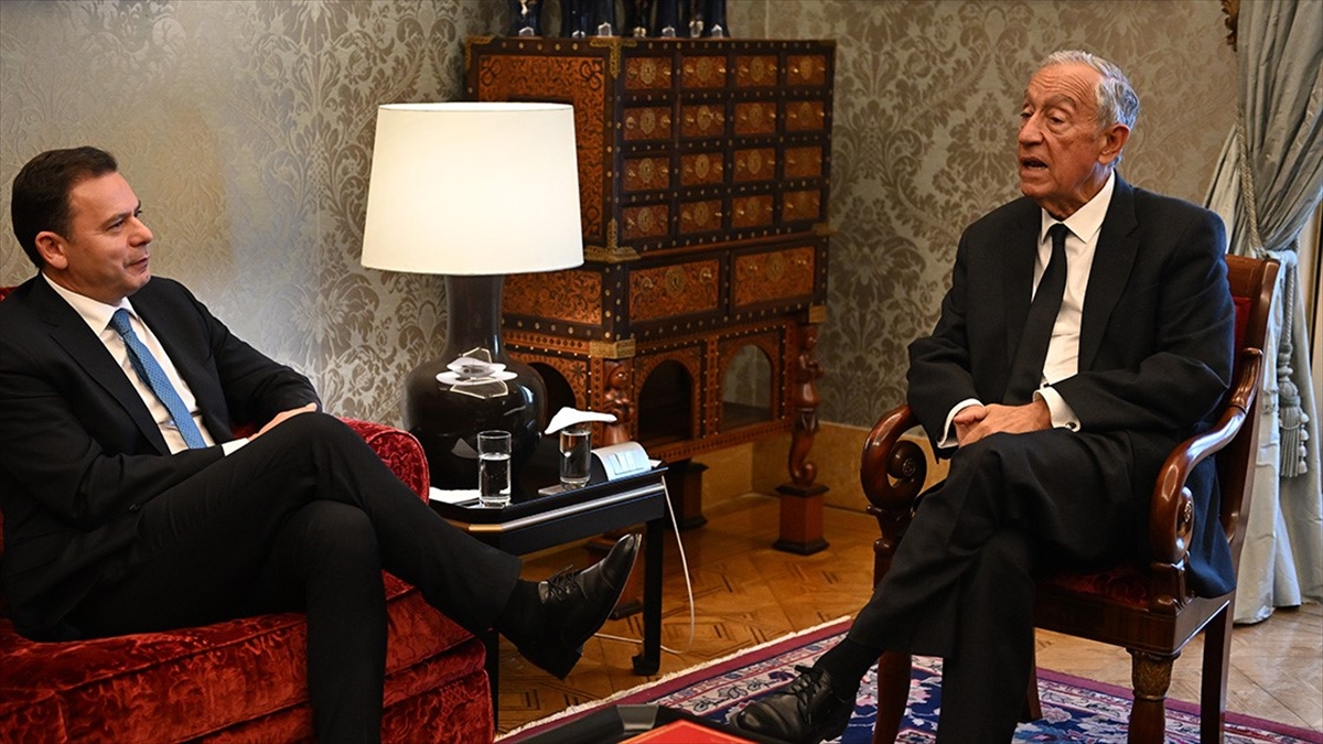 Portekiz Cumhurbaşkanı Marcelo Rebelo de Sousa, ülkede 10 Mart'ta yapılan