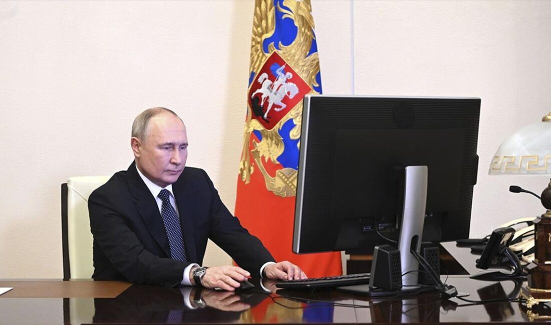 Rusya Devlet Başkanı Vladimir Putin, ülkedeki devlet başkanı seçiminde oy