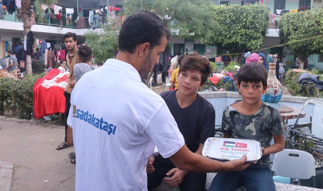 Yardımlarını Türkiye'de deprem bölgeleri ve Gazze öncelikli olmak üzere 30