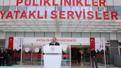 - "Türkiye'miz 24, Antalya'mız da kendi Şehir Hastanesi'ne kavuşuyor. Merkezi