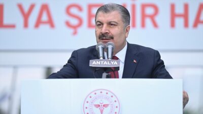 Sağlık Bakanı Fahrettin Koca, sağlık hizmetlerinin dörtte birini artık şehir