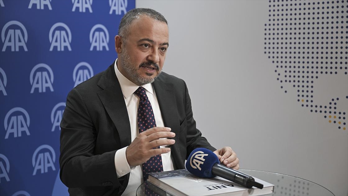 Dışişleri Bakanı Başdanışmanı ve Dışişleri Bakanlığı Stratejik Araştırmalar Merkezi (SAM)