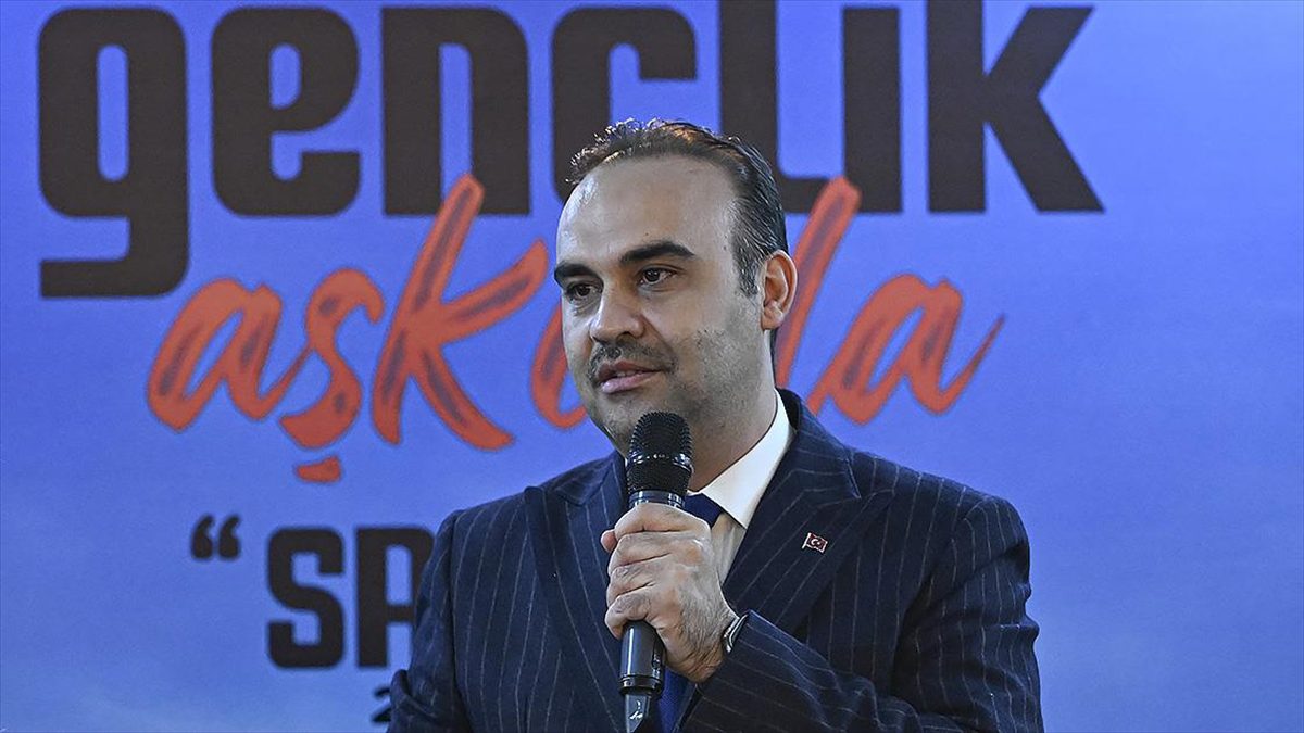 Sanayi ve Teknoloji Bakanı Mehmet Fatih Kacır, "Milli teknolojiyle milli
