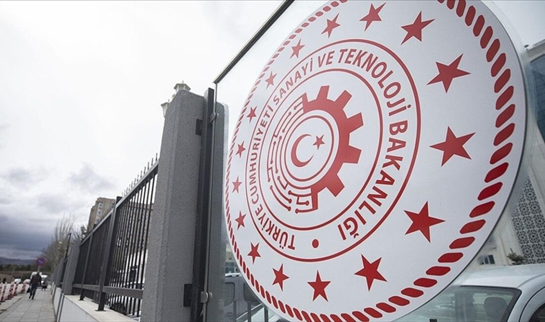 Sanayi ve Teknoloji Bakanlığı, mühendis, avukat, destek ve büro personeli,