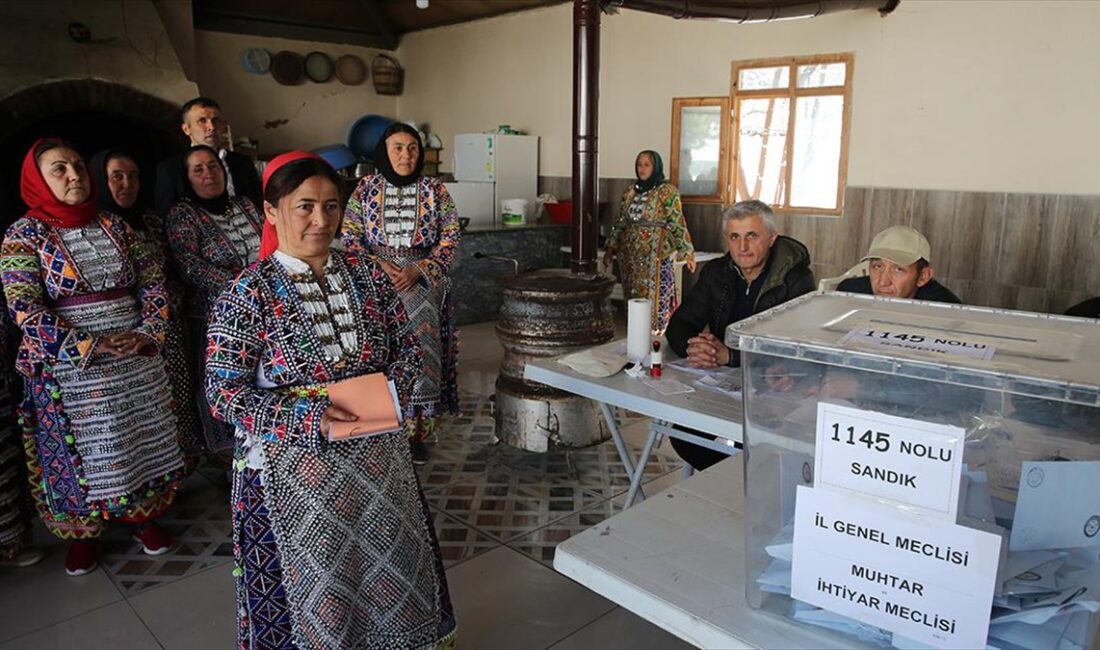 Tokat'ın Zile ilçesine bağlı Karacaören köyünde yaşayan kadınlar, 5 yıl