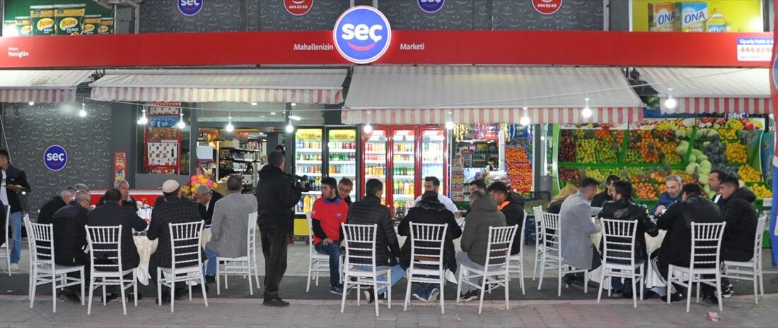 İSTANBUL (AA) – Seç Market, Anadolu'nun 9 farklı şehrinde iftar