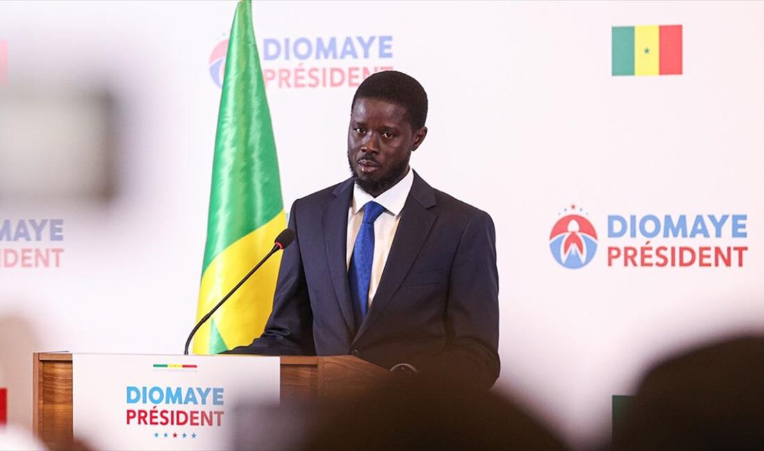Senegal'de 24 Mart'taki cumhurbaşkanı seçiminin galibi 44 yaşındaki "sistem karşıtı"