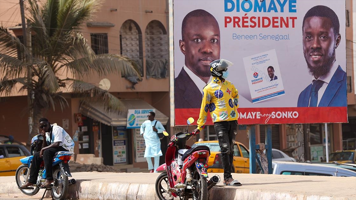 DAKAR (AA) – Senegal, şubattan bu yana uğraştığı siyasi krizleri
