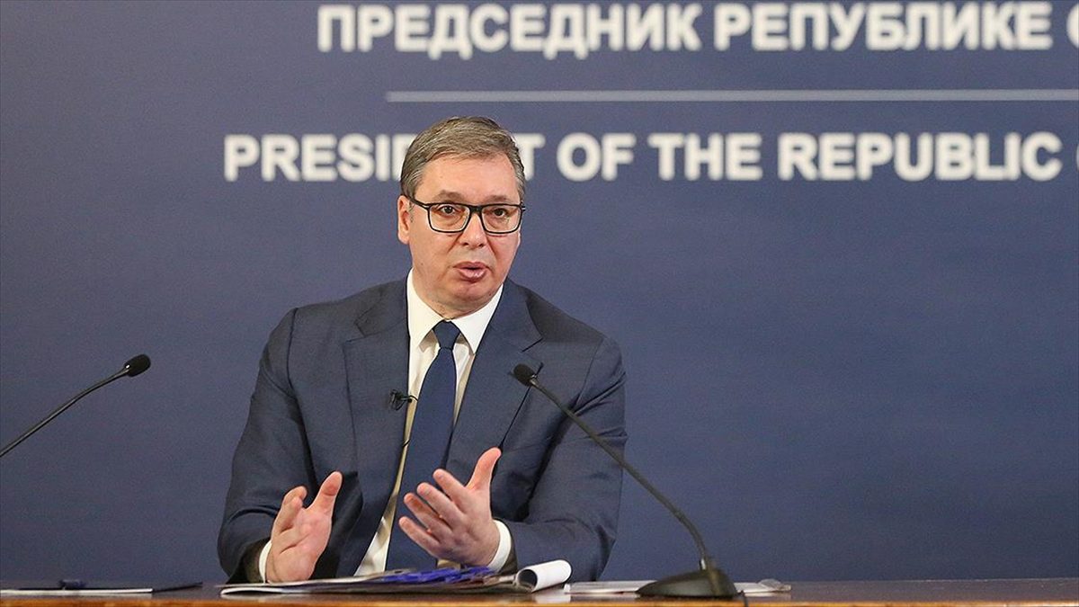 Sırbistan Cumhurbaşkanı Aleksandar Vucic, ülkesini zor günlerin beklediğini belirtti.