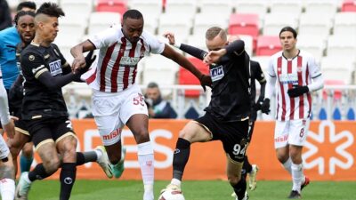 Trendyol Süper Lig'in 29. haftasında sahasında Corendon Alanyaspor'a 2-1 kaybeden