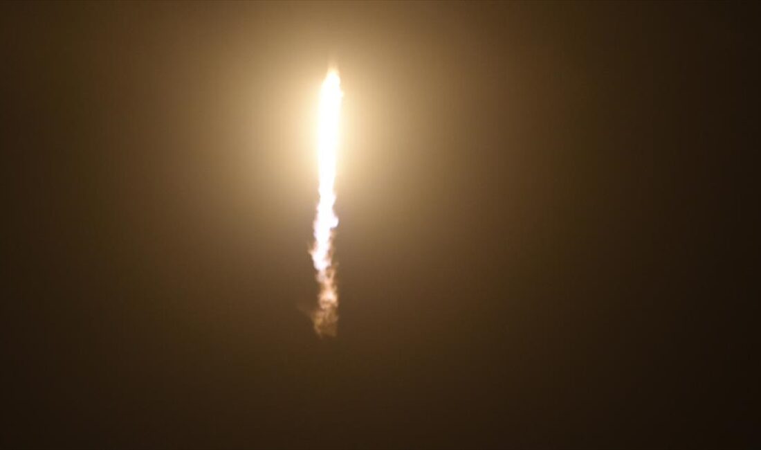 Japonya'da Space One Co. firmasının, hükümete ait uydu taşıyan "Kairos"