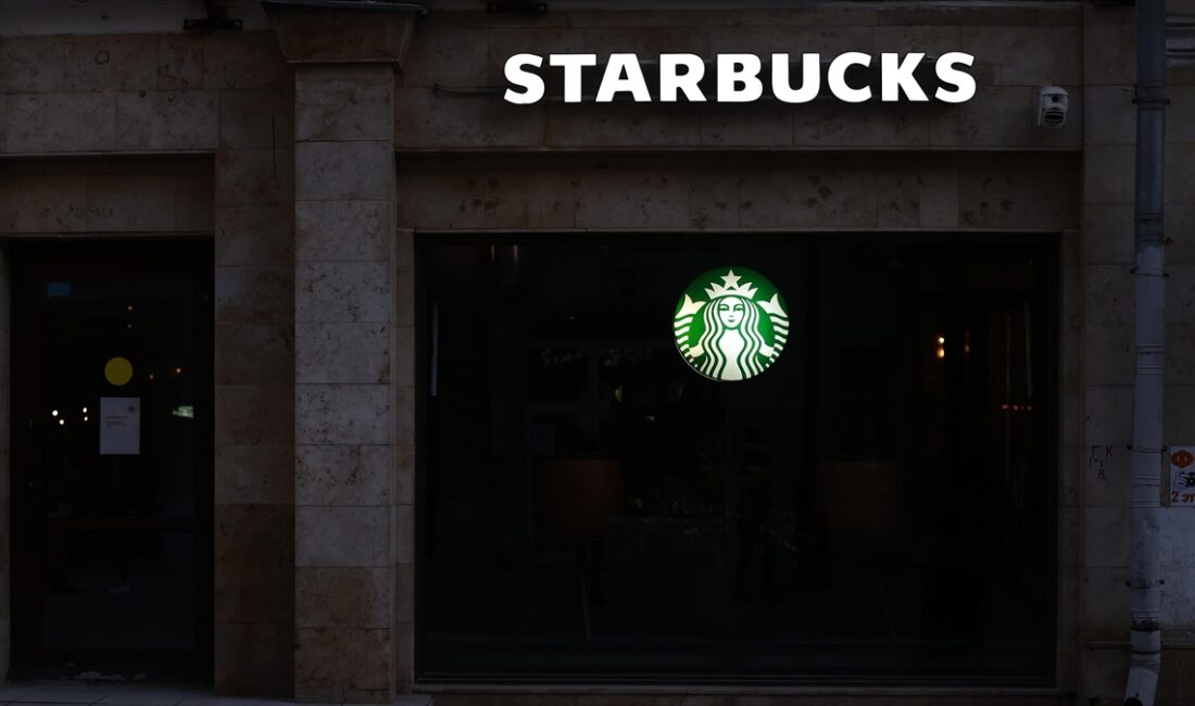 Starbucks'ın Orta Doğu'daki işletme haklarına sahip Kuveyt merkezli Alshaya Group,