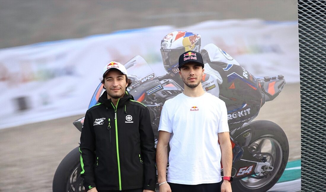 Dünya Supersport Şampiyonası'nın İspanya'daki 2. ayağının ikinci yarışında piste çıkan