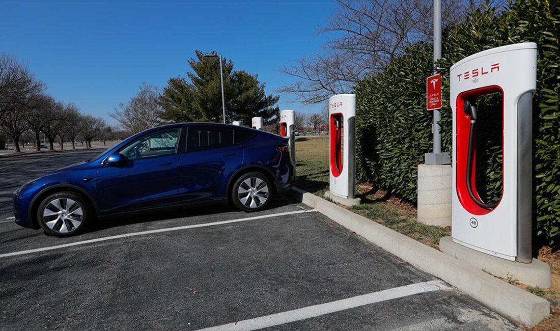 Türkiye pazarına geçen yılın nisan ayında giren Tesla'nın satışlarındaki düşüşün