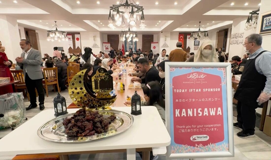 İftarlar vesilesiyle İslam dininin vecibelerini öğrenme fırsatı bulan Japonlar, cami