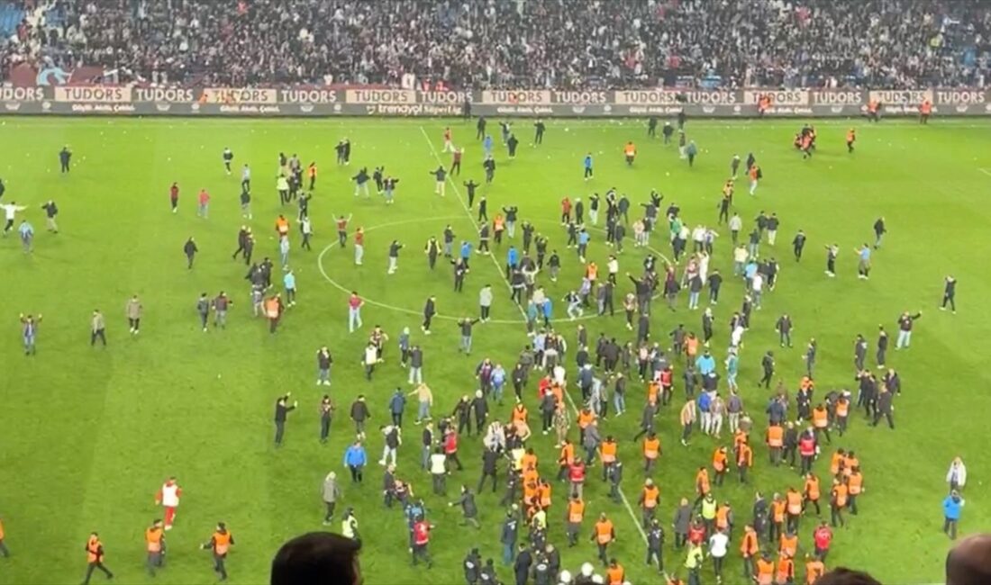 Trabzonspor-Fenerbahçe karşılaşmasının ardından yaşanan olaylarla ilgili yakalanan 12 kişiden 7'si