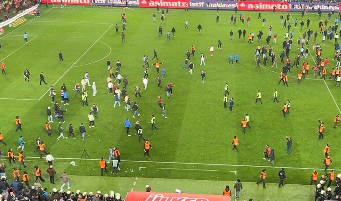 Trendyol Süper Lig'de, 17 Mart Pazar günü oynanan Trabzonspor-Fenerbahçe maçının