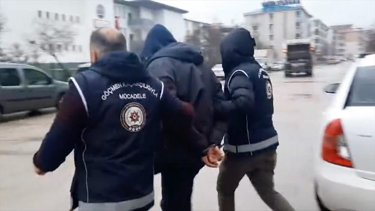 İçişleri Bakanı Ali Yerlikaya, Tunceli'de eş zamanlı düzenlenen "Mahzen-20" operasyonlarında,