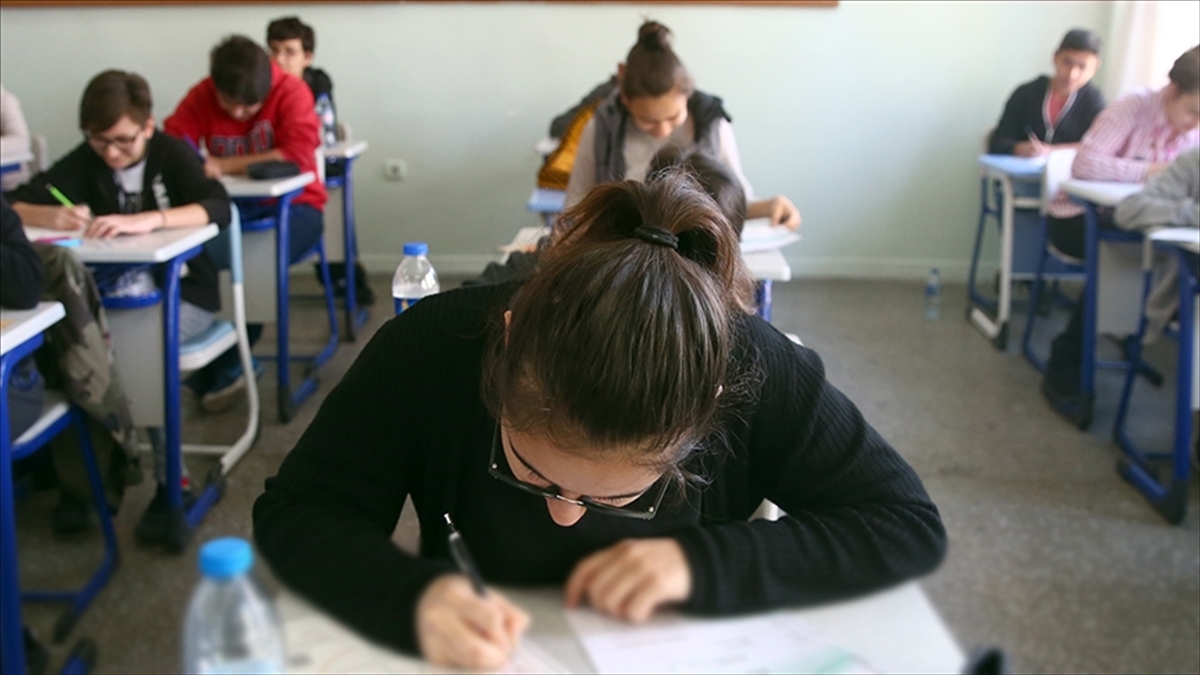 Cumhuriyetin ilk yıllarında 361 bin 514 olan öğrenci sayısı, 2023'te