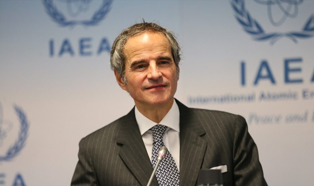 Uluslararası Atom Enerjisi Ajansı (UAEA) Başkanı Rafael Mariano Grossi, Fukuşima'da