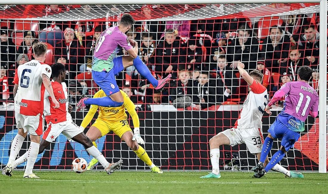 UEFA Avrupa Ligi son 16 turunda rakiplerini eleyen Benfica, Olimpik