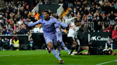 İspanya 1. Futbol Ligi'nin (La Liga) 27. haftasında oynanan Valencia-Real