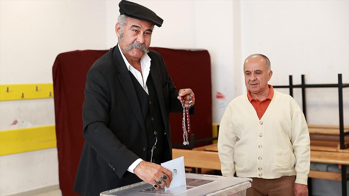 Adana'da 5 yıl boyunca görev yapacak yerel yöneticileri seçmek için