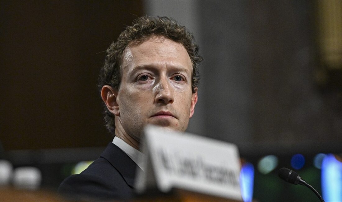 Meta Kurucusu ve Üst Yöneticisi (CEO) Mark Zuckerberg'ün, Google'ın yapay