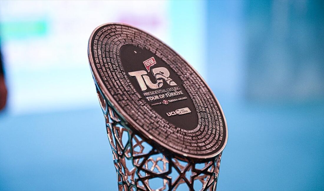 Yarın Antalya'da başlayacak 2024 Cumhurbaşkanlığı Türkiye Bisiklet Turu'nun (TUR 2024)