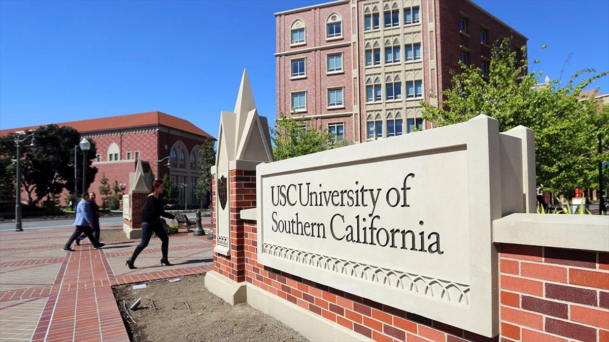 ABD'de Güney California Üniversitesinin (USC), Müslüman karşıtı grupların başlattığı kampanya