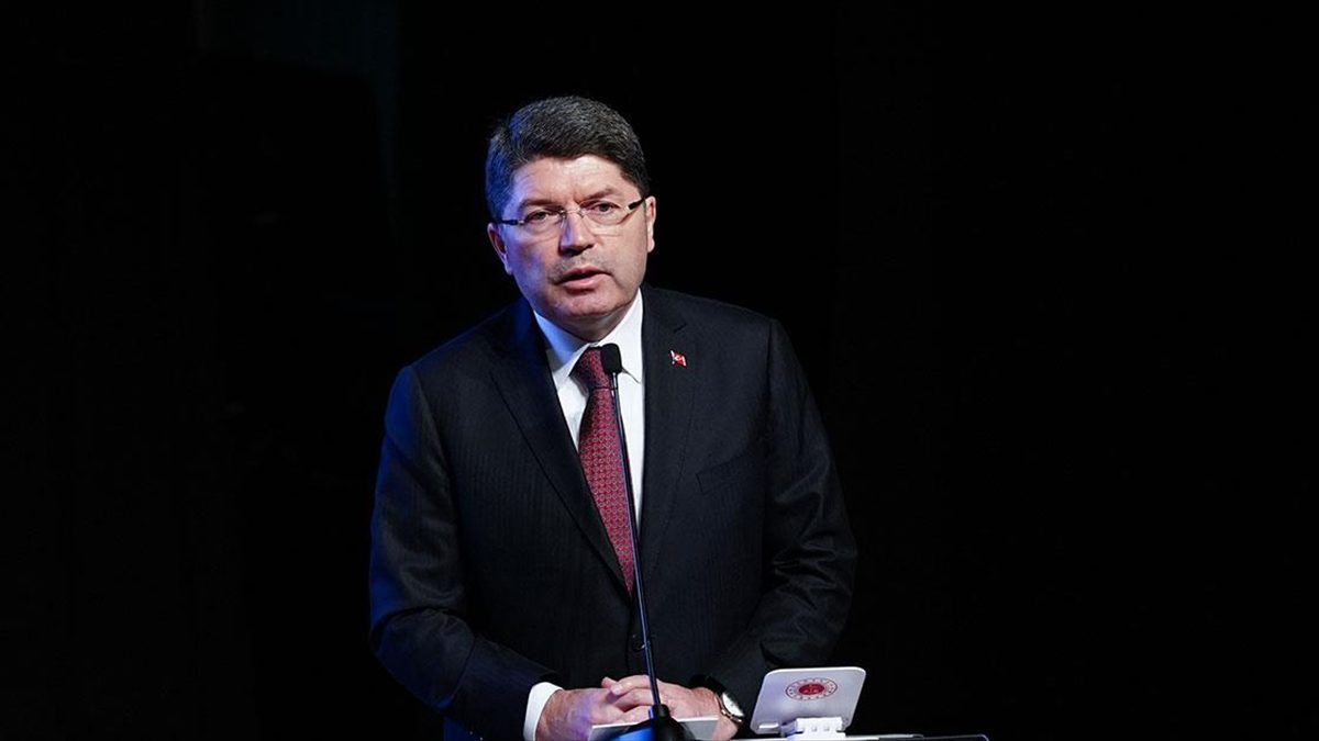 Adalet Bakanı Yılmaz Tunç, Adalet Bakanlığının görevde yükselme sınavında "Cumhurbaşkanı