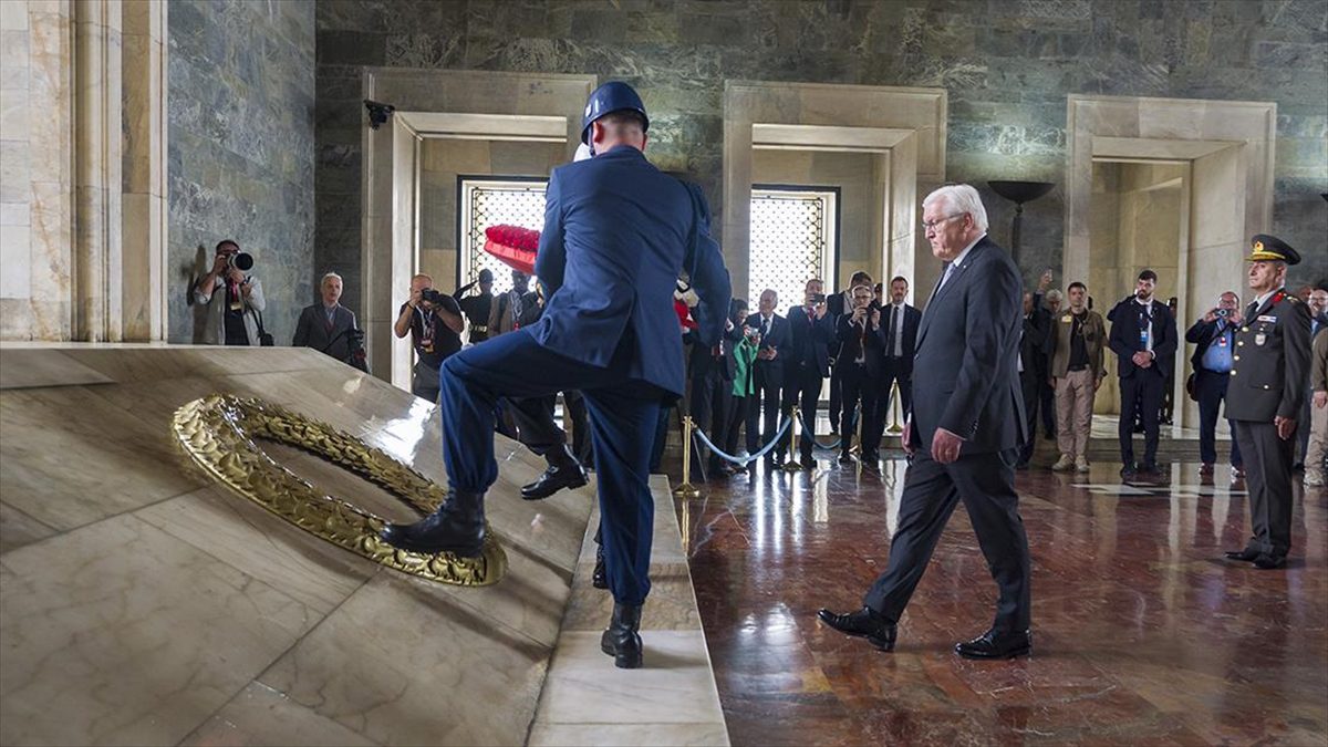Almanya Cumhurbaşkanı Frank-Walter Steinmeier, Anıtkabir'e ziyarette bulundu.