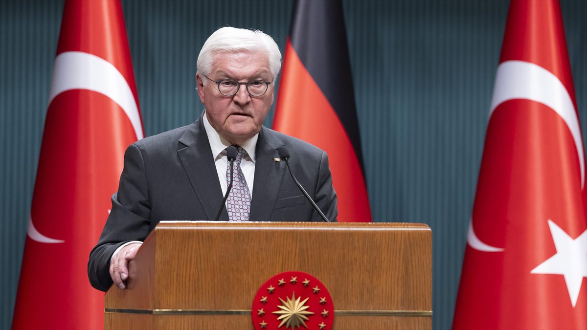 Almanya Cumhurbaşkanı Frank-Walter Steinmeier, "(Türkiye-Almanya) İki ülke olarak birbirimiz için