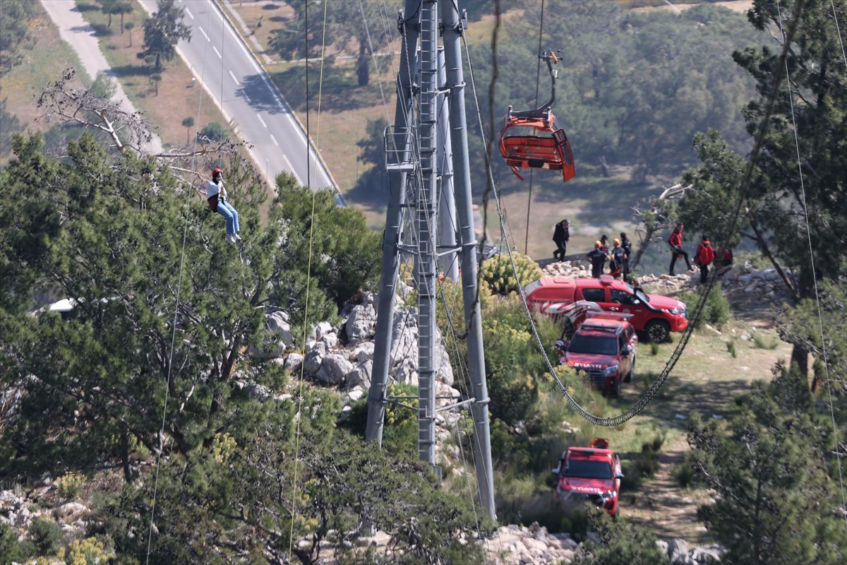 AFAD Başkanı Memiş, Antalya'daki teleferik kazasına ilişkin açıklamada bulundu: