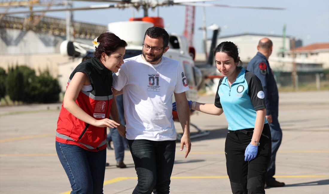 ANTALYA (AA) – Antalya'nın Konyaaltı ilçesinde Tünektepe Teleferik Tesisi'ndeki kaza