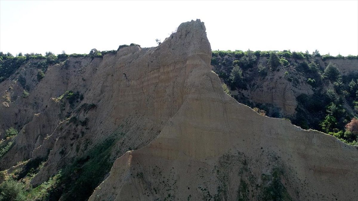 Çanakkale Savaşları'na katılan Anzak askerlerinin Mısır'daki sfenkslere benzettiği Gelibolu Yarımadası'ndaki