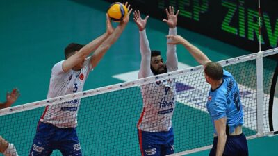 Voleybol AXA Sigorta Efeler Ligi final etabı üçüncü maçında Fenerbahçe