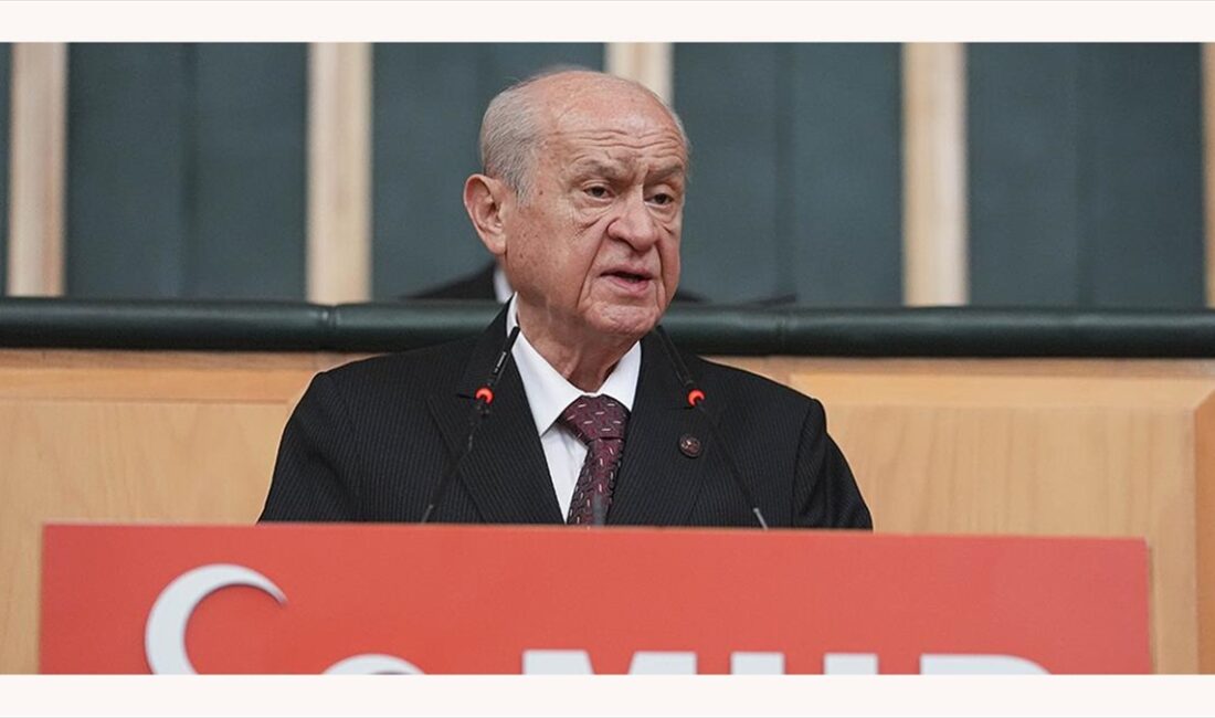 Bahçeli, İran'ın İsrail'e saldırısına ilişkin "Adeta Gazze katliamının perdelenmesi, dikkatlerin