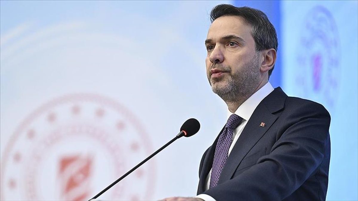 Enerji ve Tabii Kaynaklar Bakanı Alparslan Bayraktar, maden sahalarında bugüne