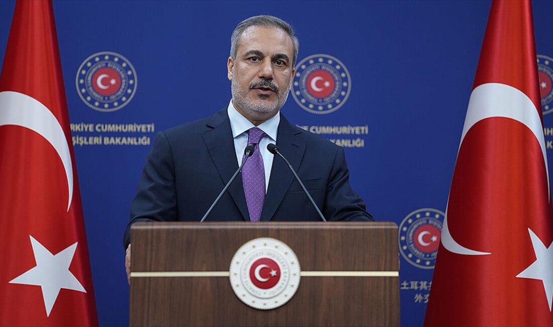 Dışişleri Bakanı Fidan, "İsrail’in, Gazzelilere yardım ulaştırma girişimimizi engellemesinin bahanesi