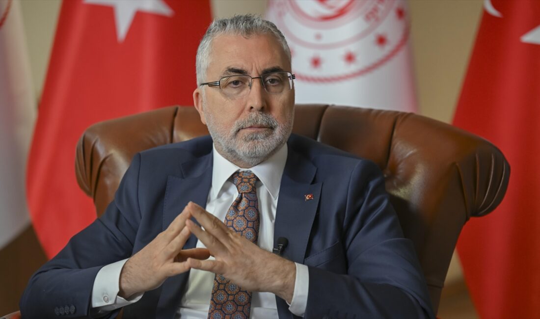 Çalışma ve Sosyal Güvenlik Bakanı Vedat Işıkhan, "1 Mayıs gibi
