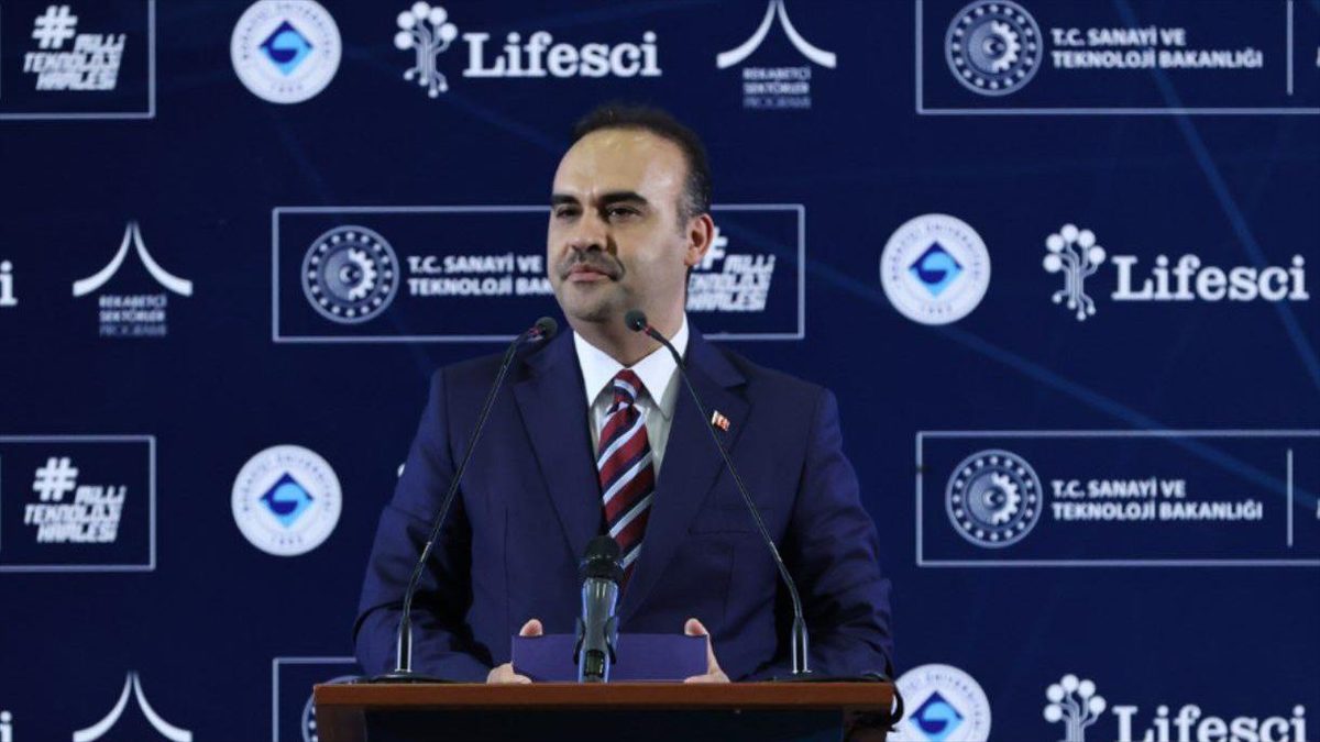 Sanayi ve Teknoloji Bakanı Kacır, "İlaç, tıbbi cihaz ve medikal