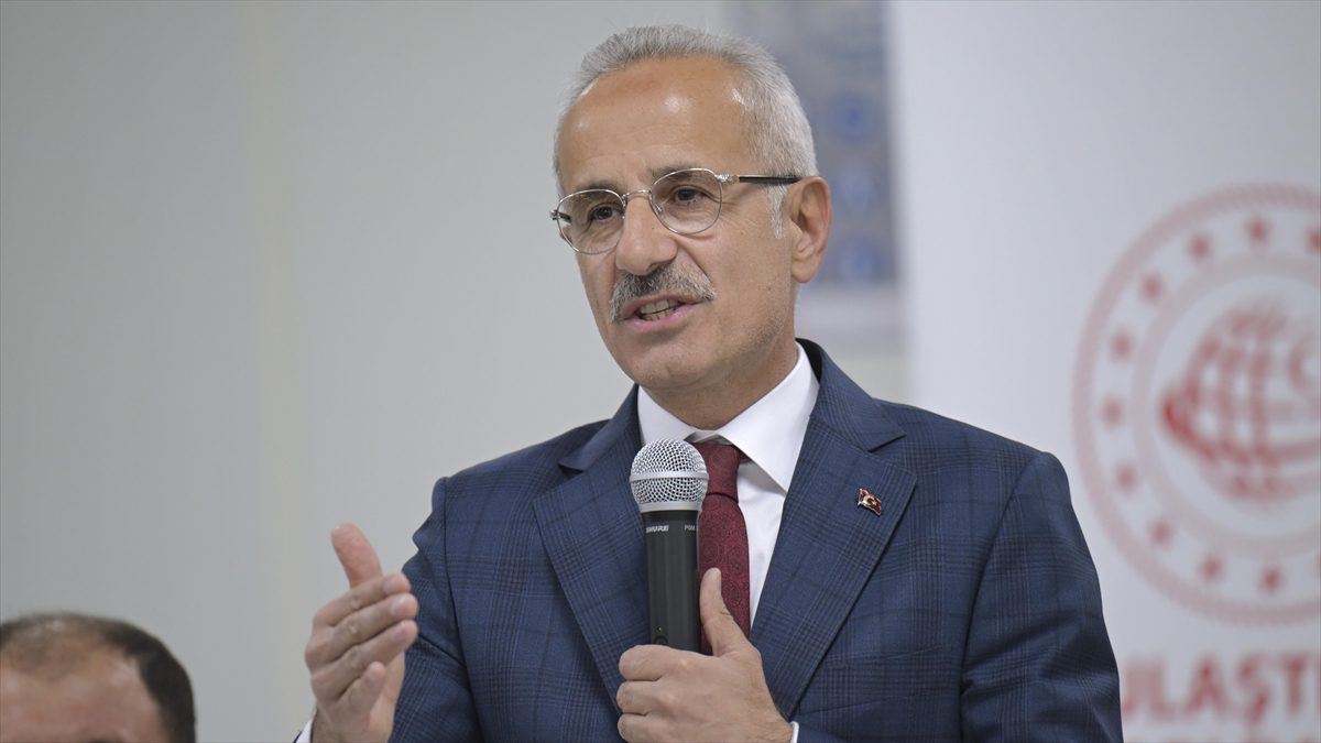 Bakan Uraloğlu, "Ankara'nın yurt dışı uçuşlarına yoğun bir şekilde başladık.
