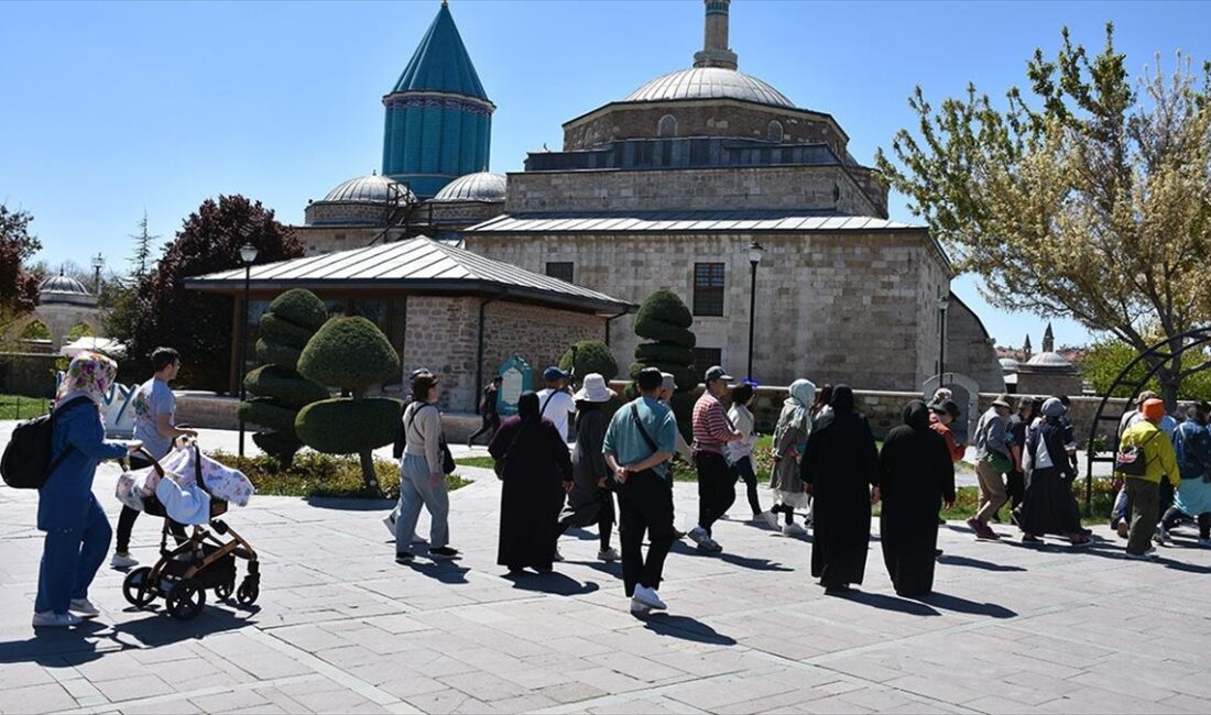 Kültür ve Turizm Bakanı Mehmet Nuri Ersoy, bayram tatilinde Türkiye'nin