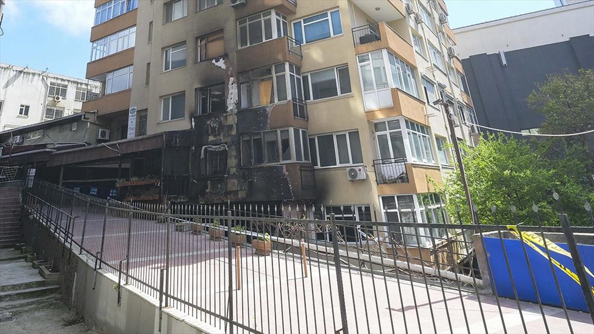Beşiktaş'ta tadilat sırasında çıkan yangında 29 kişinin öldüğü gece kulübünün