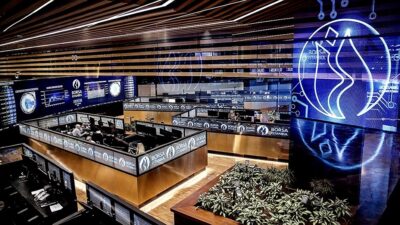 Borsa İstanbul'da BIST 100 endeksi, günü yüzde 0,50 değer kaybederek